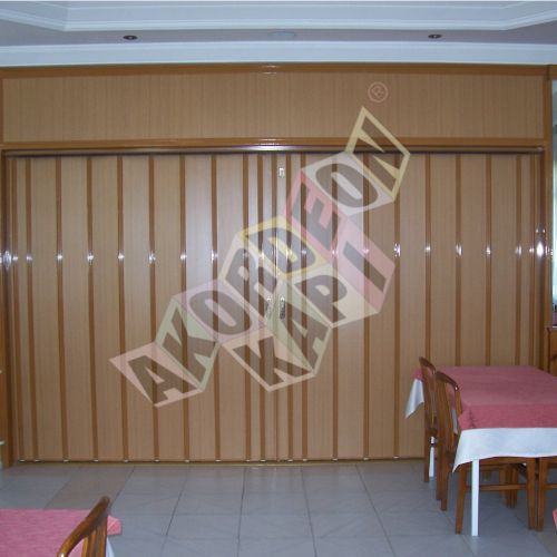  Ahşap Akordeon Kapı