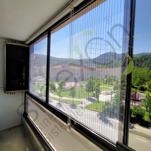  Cam Balkon Sineklik