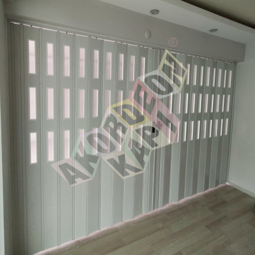  PVC Akordeon Kapı